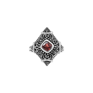 Sterling silver Garnet Quartz statement ring with diamond-shaped Balinese filigree design
