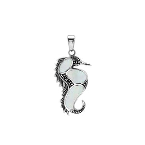 Wholesale sterling silver seahorse pendant with genuine mother of pearl inlay, handcrafted in Bali – artisan ocean-inspired jewelry for bulk buyers.
