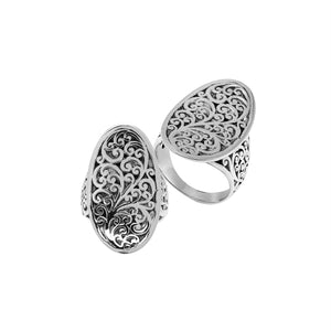 Wholesale sterling silver oval filigree ring with intricate Balinese scrollwork and oxidized antique finish – handcrafted artisan jewelry for bulk buyers and resellers.