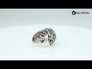 Sterling Silver Leaf Pattern Ring With Labradorite