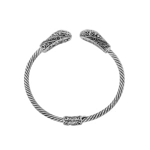Silver twisted cable bangle in 925 sterling silver with Citrine Quartz ends and Balinese engraving.
