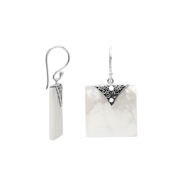 Silver square earrings with Mother Of Pearl and decorative silver detail