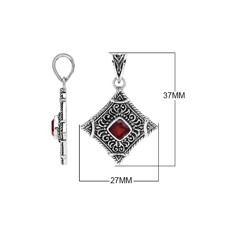 Sterling silver Garnet Quartz pendant with diamond-shaped Balinese filigree design