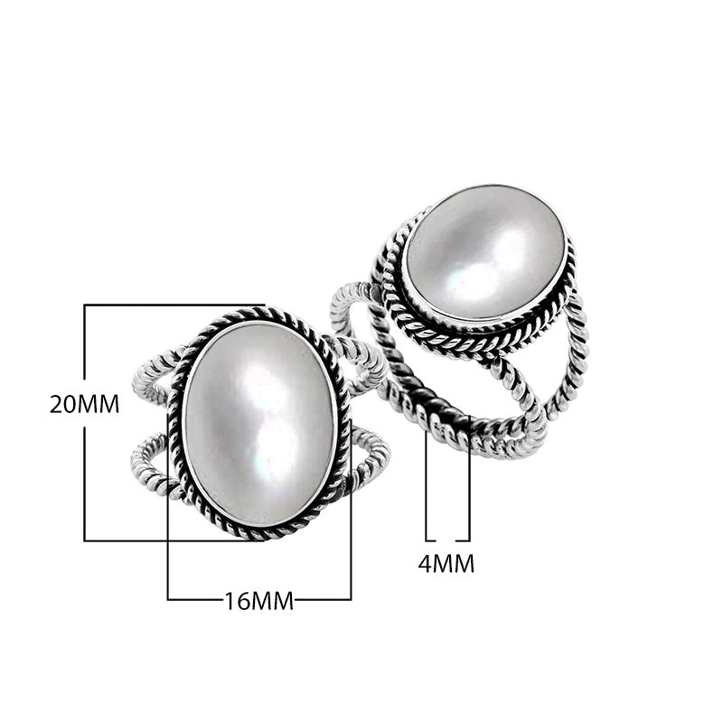 Sterling Silver oval shape ring with Black Shell and braided rope detailing