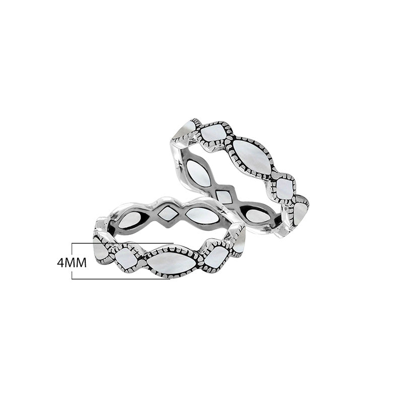 Sterling silver wave pattern ring with Mother Of Pearl inlay and Balinese detailing