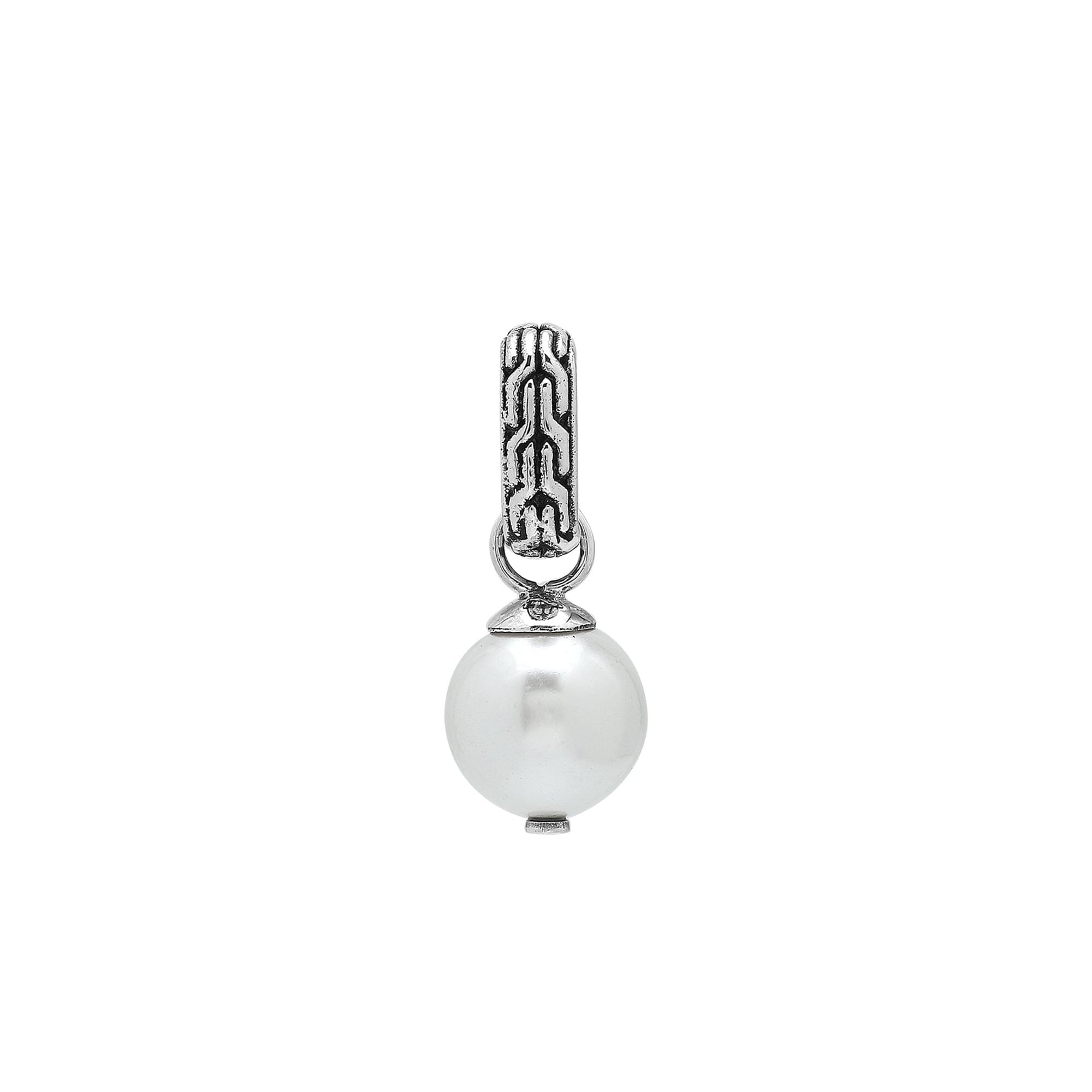 Sterling silver round drop pendant featuring a single Mabe Pearl and intricate Balinese silver detailing with mirror-polished finish.