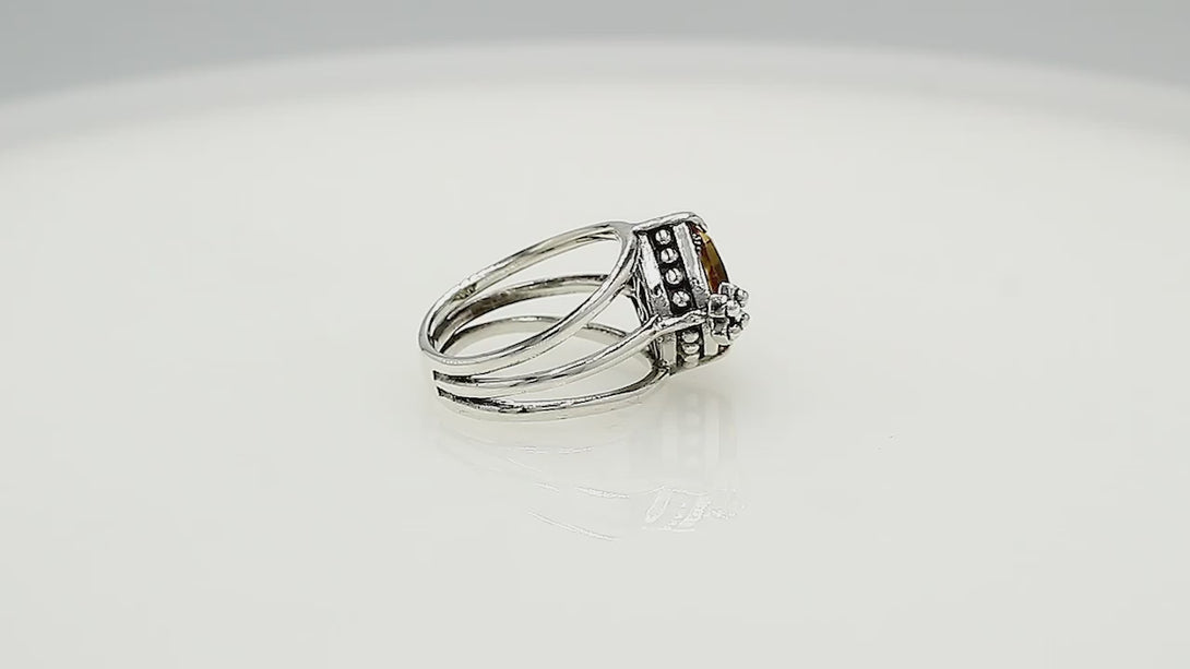 Wholesale 925 sterling silver ring with cushion-cut Citrine Quartz and floral accents, handcrafted in Bali.
