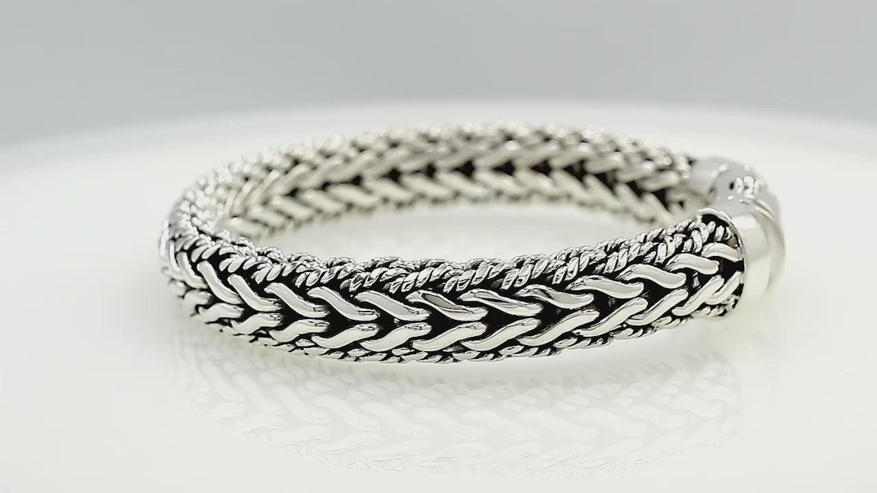Silver Woven Chain Bracelet With Engraved Box Clasp In 925 Sterling Silver For Wholesale