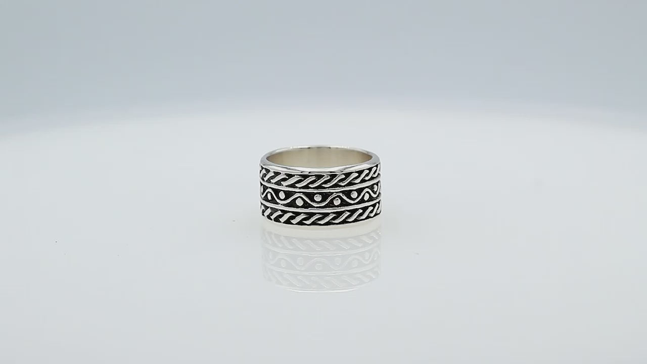 Wholesale sterling silver wide band ring with rope and dot oxidized design, handcrafted 925 unisex silver jewelry from Bali for bulk orders and resellers.