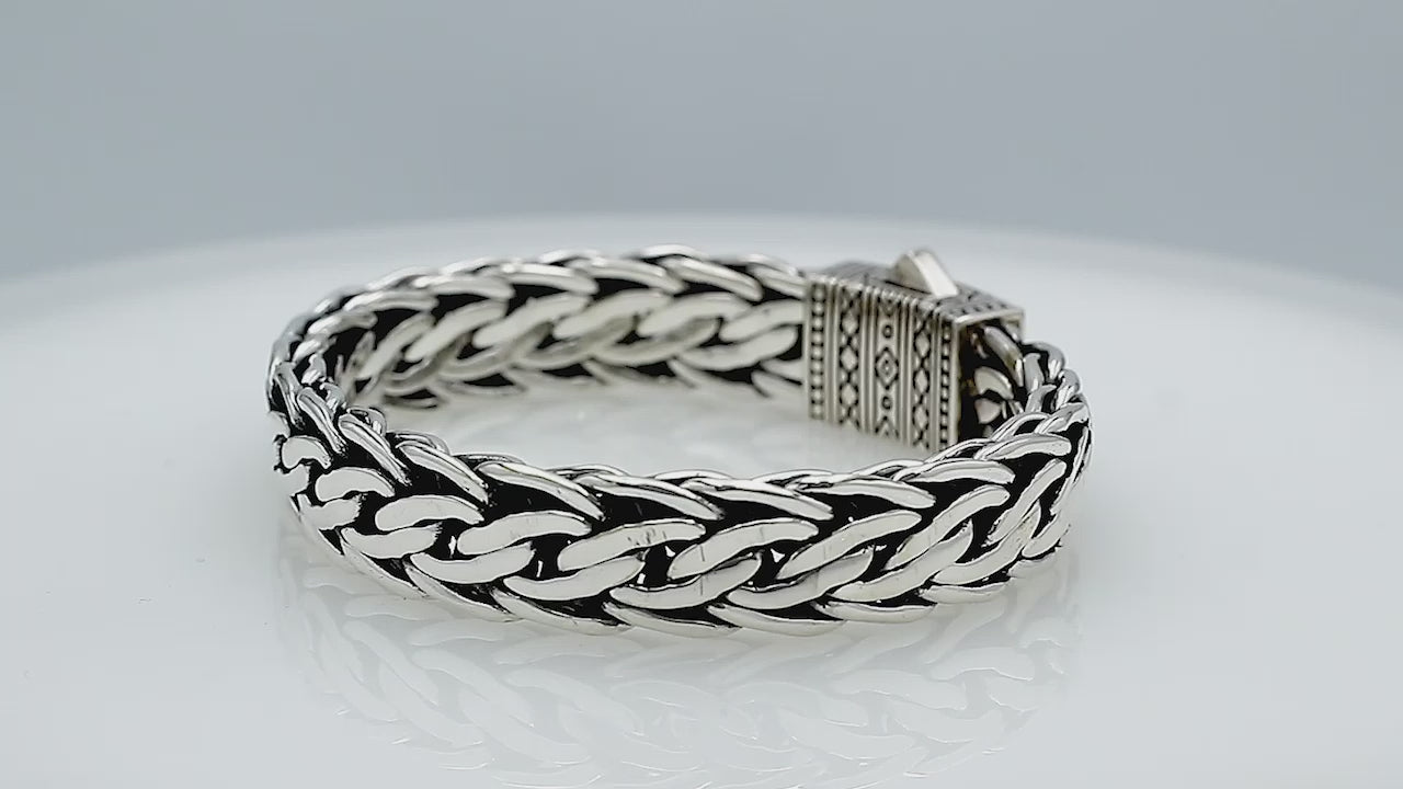 925 Sterling Silver Push Clasp Bracelet With 5X12MM Chain On White Background