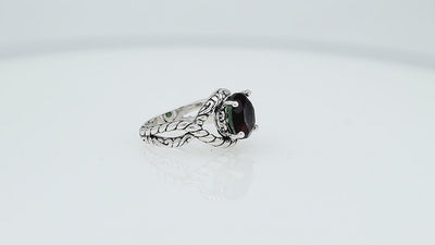 Sterling silver Green Quartz round statement ring with handcrafted rope detailing