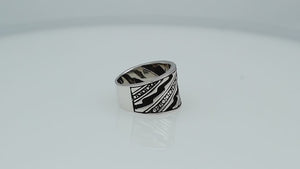 Sterling Silver Oxidized Beautiful Design Round Pattern Ring Handcrafted In Bali.