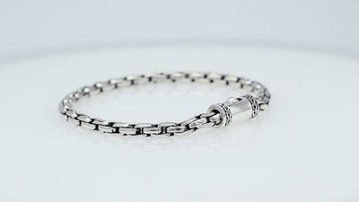 Sterling Silver Oval Link Chain Bracelet With Oxidized Interlocking Links And Decorative Cylindrical Box Clasp