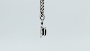 Sterling silver Green Quartz round cut pendant with handcrafted twisted rope detailing