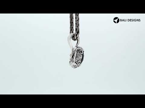 terling Silver Square Pendant With Green Amethyst Quartz And Balinese Floral Design For Wholesale