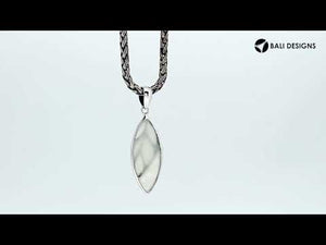 Sterling Silver Abalone Shell Leaf Pendant With Polished Silver Vein Design For Wholesale Buyers.