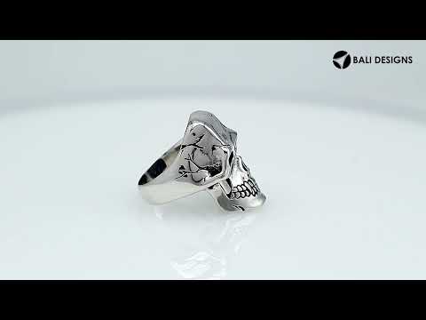 Sterling Silver Cracked Skull Ring With Oxidized Engraving And Polished Finish