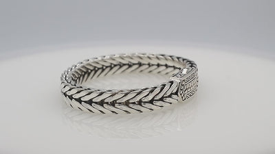 925 Sterling Silver Balinese Chain Bracelet With Push Clasp On White Background