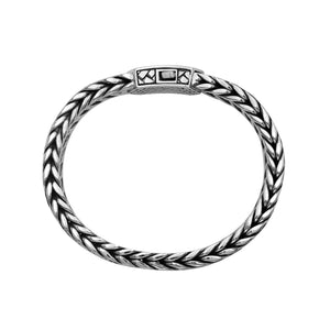 925 Sterling Silver Balinese Chain Bracelet With Push Clasp On White Background