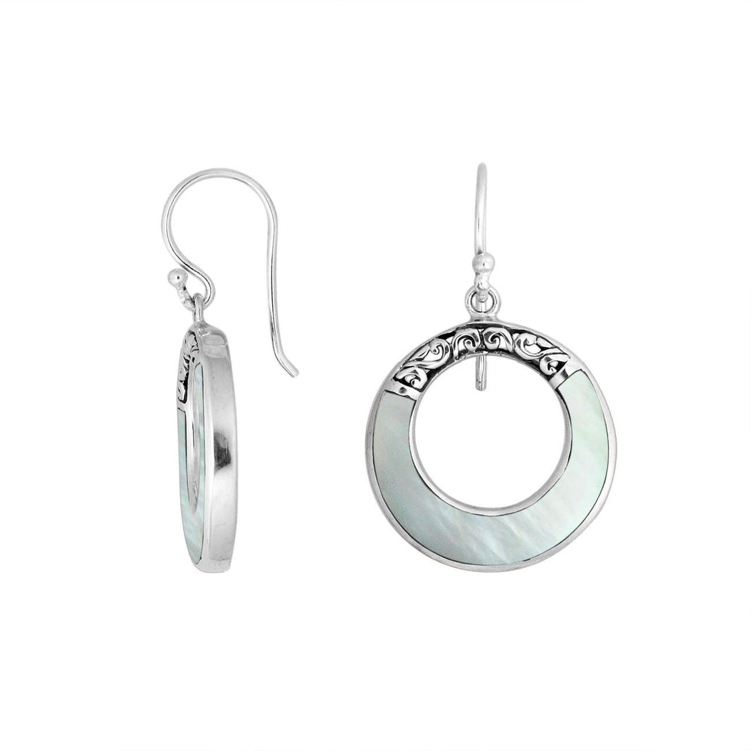 AE-1117-MOP Sterling Silver Round Shape Earring With Mother Of Pearl Jewelry Bali Designs Inc 