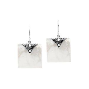Silver square earrings with Mother Of Pearl and decorative silver detail
