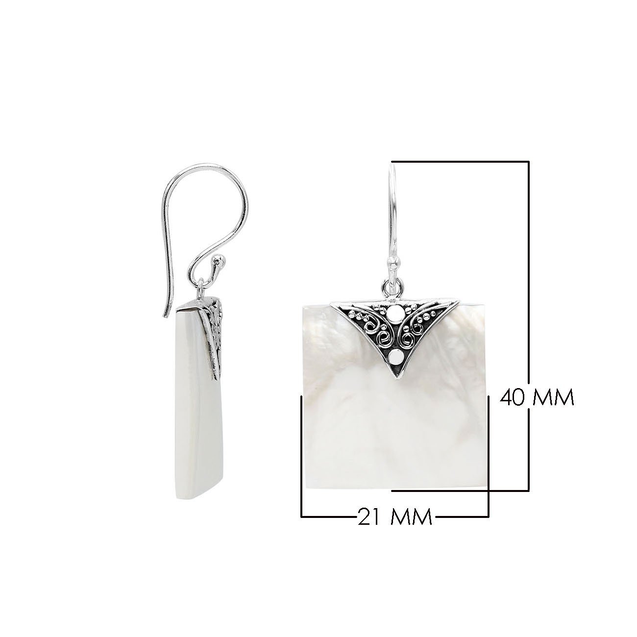 Silver square earrings with Mother Of Pearl and decorative silver detail