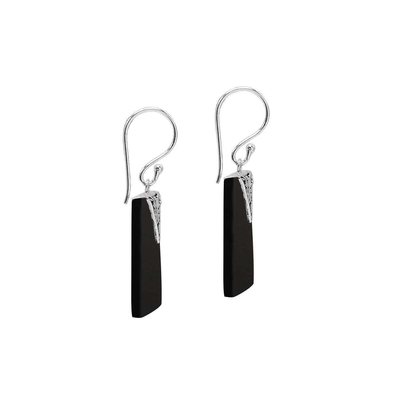 Silver square earrings with Black Shell and decorative silver detail