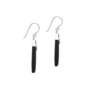 Sterling silver shell-shaped Black Shell dangle earrings