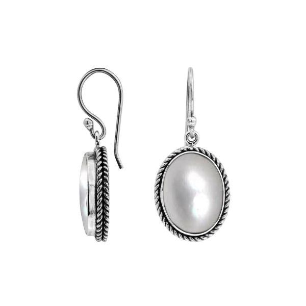 AE-6212-MOP Sterling Silver Oval Shape Earring With Mother Of Pearl Jewelry Bali Designs Inc 