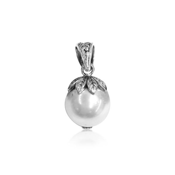 Shell Pearl round pendant in sterling silver with silver leaf cap, wholesale handcrafted jewelry from Bali.