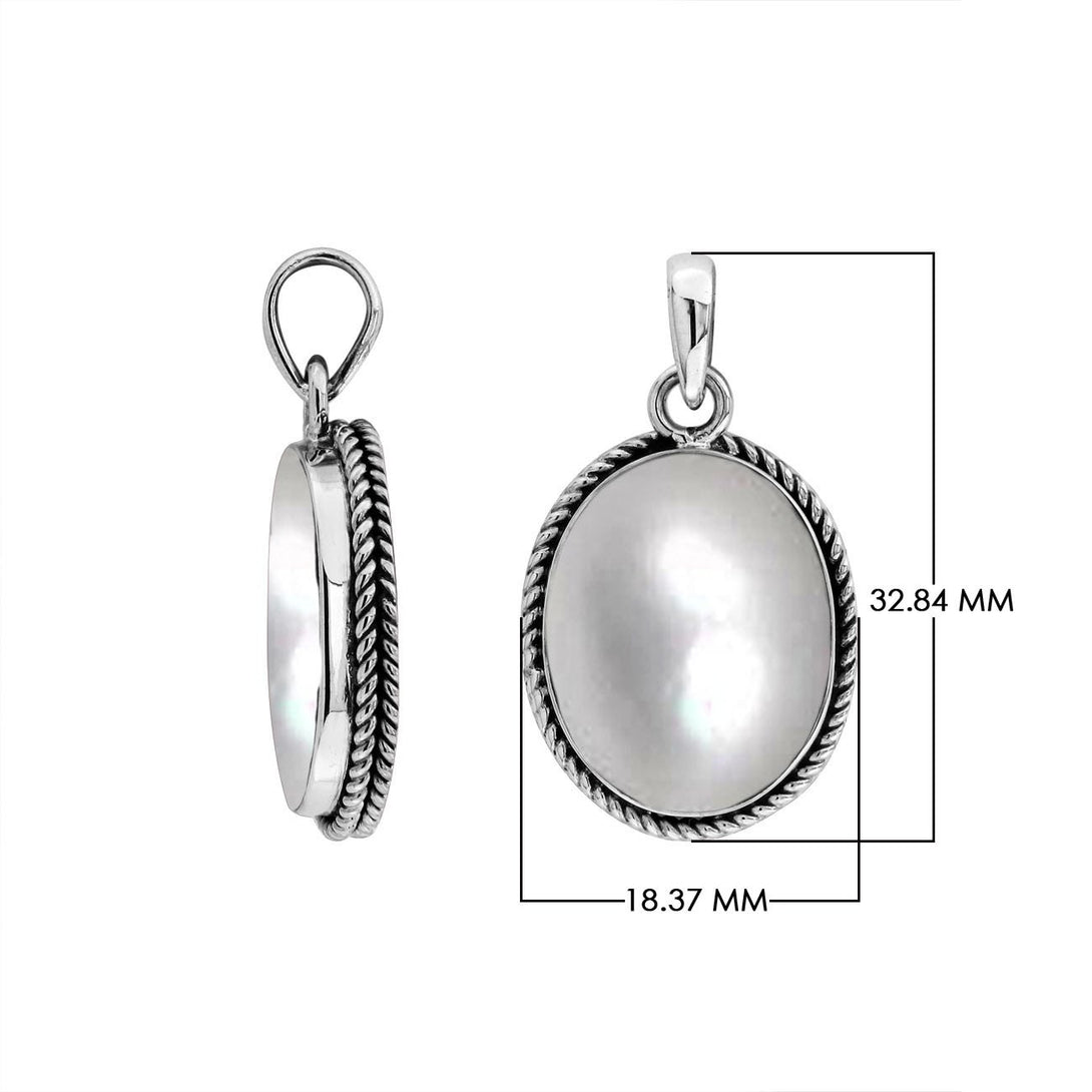 AP-6212-MOP Sterling Silver Oval Shape Pendant With Mother Of Pearl Jewelry Bali Designs Inc 