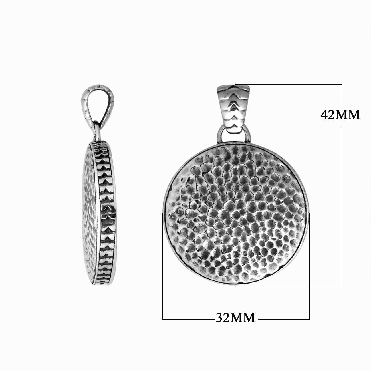 Sterling silver round pendant featuring a hammered texture design with polished edges and classic Balinese detailing suitable for refined catalogue presentation.