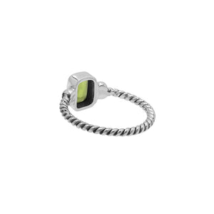 Wholesale sterling silver twisted band ring with rectangular-cut Peridot Quartz, handcrafted artisan jewelry in bulk for retailers and resellers.