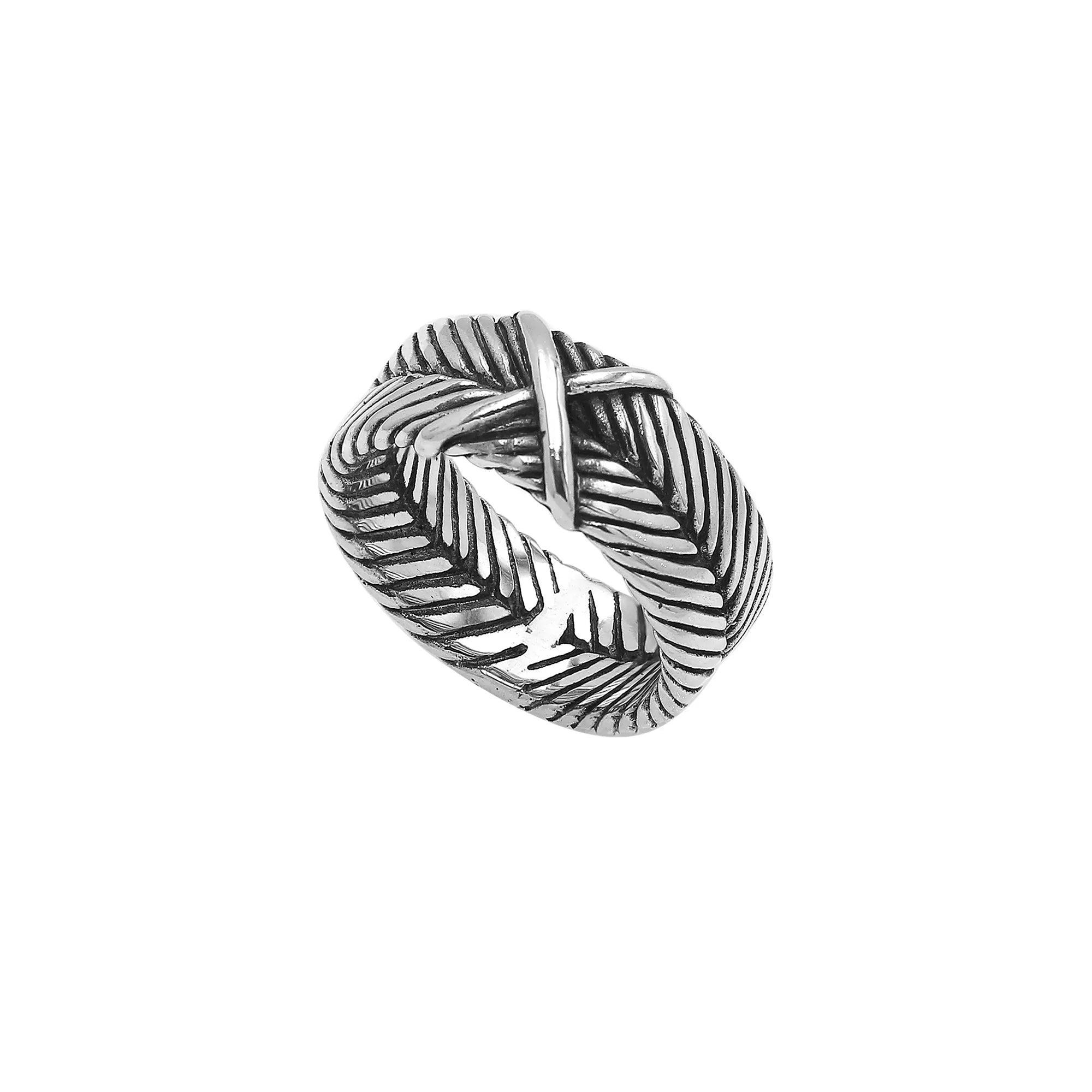 Wholesale sterling silver band ring with X-pattern and leaf design, handcrafted in Bali with oxidized detailing – bulk artisan jewelry.